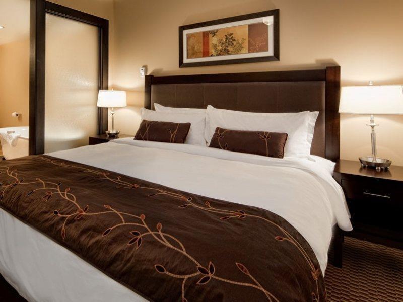 The Parkside Hotel And Spa Victoria Exterior photo